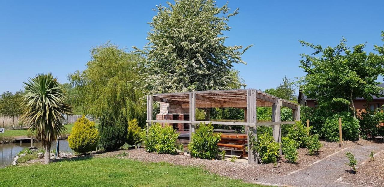 Walnut Lodge, Summerhayes Bridgwater Kültér fotó